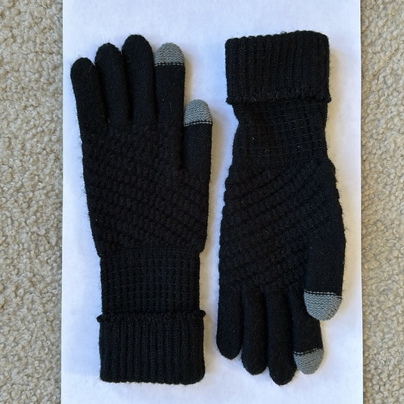 Knit Touchscreen Friendly Gloves - Picture 4 of 4